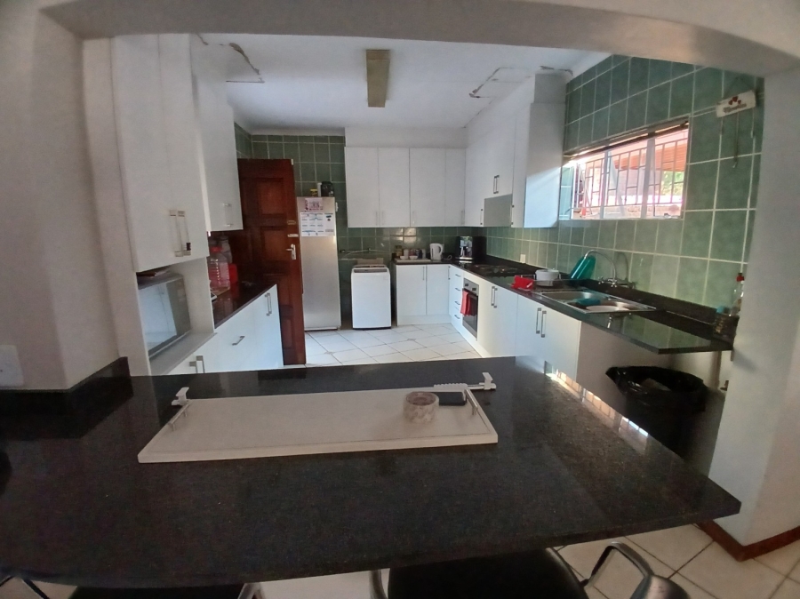 To Let 3 Bedroom Property for Rent in Ifafi North West